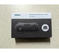 Gamepad Wireless 2.4G 8Bitdo SN30 Per SNES/SFC Originale Trasparente IN MANO