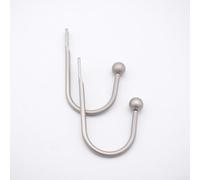 Gancio a U non abrasivo per appendere tende in metallo massiccio con macinatura fine e trattamento bordi smussati (argento)