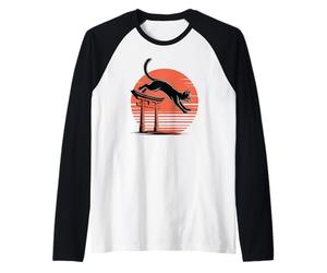 Gatto Giapponese Che Salta sopra aTorii Gate, Gatto Nero retrò Maglia con Maniche Raglan