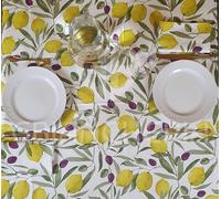 GBiancheria Tovaglia da tavola Stampata in 100% Cotone con TOVAGLIOLI Dis. LIMONI E OLIVE Adatta per l'uso quotidiano Prodotto Ideato, Tessuto e Confezionato in Italia (Per 4 Persone 140x140cm)