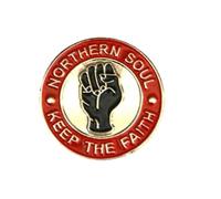 GBJUK Spilla smaltata rossa Northern Soul Keep The Faith con chiusura a farfalla sul retro