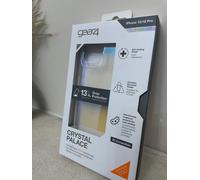 Gear4 Custodia Per iPhone 12 / 12 Pro Crystal Palace Iridescente Anti-Giallo