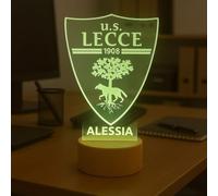 Generico Lampada in Plexiglass con Base Nera Disegno Stemma del Lecce Calcio e Nome Personalizzato Decor Night Light LED Luce Camera 7 Colori