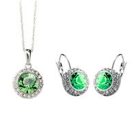 Generico Set di due pezzi con orecchini a cristallo a mezzaluna di moda e collana, ciondolo verde smeraldo vintage di lusso leggero, regalo per la festa della mamma o il compleanno della fidanzata