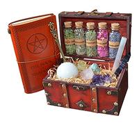 generico Witchcraft Kit - Una Scatola Vintage Include Set di Erbe e Bacchetta in Ottone e Set di Cristalli con Libro delle Ombre (Forniture per Altare Wicca)
