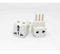 Genius® Adattatore universale 2 in 1 presa spina universale da viaggio sdoppiatore 2 poli, 3 poli, shuko. Converte nello stesso momento 2 spine di diversa tipologia e tipo utilizzate in moltissimi paesi (piu' di 150) in spine a 3 poli di tipo Italia (spine di tipo L). Dall'elenco sottostante e' possiible scegliere anche altri adattatori universali e altri colori (Italia 3 poli - tipo L, Bianco)