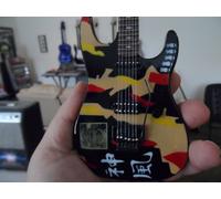 George Lynch - Esp Kamikaze Replica Chitarra In Scala 1:4 ~Axe Heaven~
