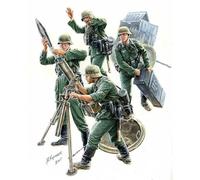 German 120mm Mortar 42 with Trailer And Crew