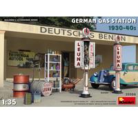 German Gas Station 1930-40s Diorama 1:35 Plastic Model Kit MINIART