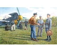 German Luftwaffe Ground Personnel (1939-1945) (7 Figures) 1:48 Plastic Model Kit