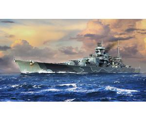 German Scharnhorst Battleship 1:700 Model Kit TRUMPETER