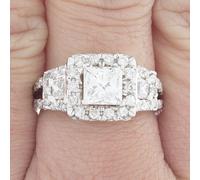 GIA Certificato Diamante Fidanzamento Halo Anello 2.00 Taglio Princess 18k White
