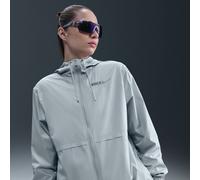 Giacca in tessuto con cappuccio Nike Football FC Barcelona Essential Repel - Donna - Grigio S (IT 40-42)