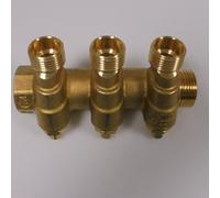 GIACOMINI R585CY063 COLLETTORE CON DETENTORE 3 VIE PER SANITARI 3/4"X1/2"