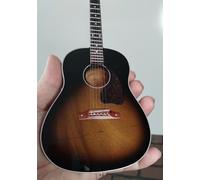 GIBSON J-145 Vintage Sunburst Replica In Scala 1:4 ~Axe Heaven~