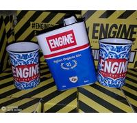 Gin Engine con 2 Nuovi Bicchieri in metallo, 700ml