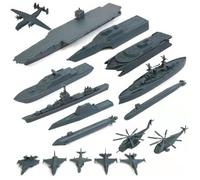 Giocattolo per portaerei, 17 pezzi di giocattoli militari in plastica includono jet da combattimento su piccola scala, navi da guerra, sottomarini e altro per ragazzi e ragazze, navi da guerra