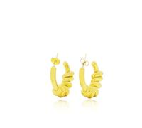 Gli orecchini ALEX in oro 14 carati sono perfetti per le donne che amano accessori alla moda audaci. Questi anelli in oro leggeri e compatti hanno una bassa allergenicità, garantendo comfort per