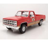 Greenlight 13612 1/18 1982 GMC K-2500 Sierra Grande Wideside / Trailer Hitch