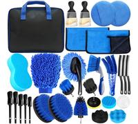 GMUFTIR Kit Pulizia Auto, 31Pezzi Kit Lavaggio Auto, Set di Lavaggio Auto per Interni ed Esterni, Kit Detailing Auto con Spazzole, Spugne per Lucidatura, Pratica Borsa per Il Trasporto Inclusa