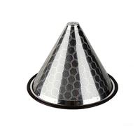 Gocciolatore riutilizzabile in metallo con tecnologia filtrante e base in silicone antiscivolo, progettato per adattarsi alla maggior parte delle caraffe a forma di cono