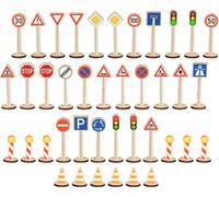 goki 53761 - Set di 40 cartelli stradali in legno, giocattolo educativo per bambini dai 3 anni in su
