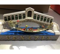 Gondola"Rialto" Dipinta A Mano + movimento Luce Amb Brev Cm20: Souvenir Venezia