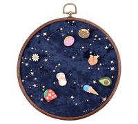 GORGECRAFT Distintivo Spilla Gagliardetto Espositore da Parete Appeso Vintage Rotondo Poliestere Organizer Board Orecchini in Velluto Collana Smalto Spilla Porta Collezione Espositore Blu Marino