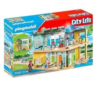 Grande scuola City Life con figure