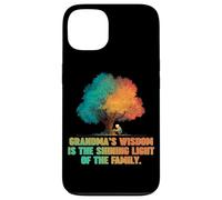 Grandmas wisdom is the shining light of the family Custodia per iPhone 13