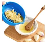 Grattugia per aglio con ciotola integrata per erbe aromatiche e cinque opzioni di grattugia per preparare aglio fresco, scorza di agrumi, formaggio a pasta dura e spezie (G)