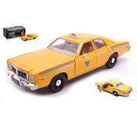 GREENLIGHT 1/24 DODGE MONACO 1978 CITY CAB 1982 ROCKY III MODELLINO STATICO