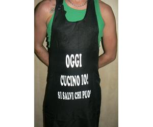 GREMBIULE CON SCRITTA oggi cucino io si salvi chi puo' IDEA REGALO SCHERZO