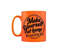 Grindstore Tazza con scritta "Make Yourself at Home But F*ck Off by 9pm Orange Neon
