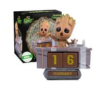 Grupo Erik: Calendario Groot 3D| Calendario Perpetuo da Tavolo Groot Death Button, Mini Calendario Perpetuo 12x10x13,5cm, Baby Groot Gadget, Guardiani della Galassia