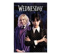 Grupo Erik: Poster Mercoledì Addams - Enid | Poster da parete Wednesday Addams, 61 x 91,5 cm, Poster da muro con carta lucida e incorniciabile, Decorazione casa, Mercoledì Addams Gadget
