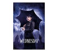 Grupo Erik: Poster Mercoledì Addams - Umbrella | Poster da parete Wednesday Addams, 61 x 91,5 cm, Poster da muro con carta lucida e incorniciabile, Decorazione casa, Mercoledì Addams Gadget