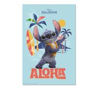 Grupo Erik: Poster Stitch Peluche Aloha/Lilo e Stitch, Pupazzo Stitch live action - poster da parete Disney / 91.5 x 61 cm incorniciabile