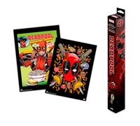 Grupo Erik: Set di 2 Mini Poster Marvel Deadpool | Pack di 2 Poster da parete di Deadpool, 38 x 52 cm, Poster da muro con carta lucida + Adesivo incluso, Deadpool Gadget