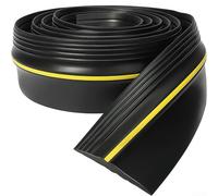 Guarnizione a terra da 1 m per porte da garage presenta una sezione trasversale uniforme per un comportamento di compressione prevedibile e risultati di tenuta ripetibili