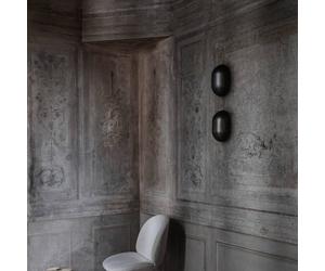 GUBI Howard applique con spina gunmetal GUBI