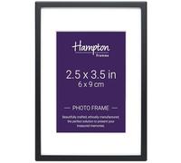 Hampton Frames Madrid M138B23 cornice portafoto nera con profilo sottile 5 mm, passepartout smussato, supporto velluto, 6x9 cm, autoportante orizzontale e verticale