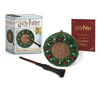 Hachette Book Group USA Harry Potter - Hogwarts Christmas Wreath And Wand Set/Christmas in The Wizarding World: Lights Up!