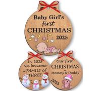 Heart's Sign Babys First Christmas Ornament 2025 Girl | Baby Girl 1 ° Natale 2025 | Il nostro primo Natale come famiglia di tre ornamenti