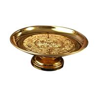 Hemobllo Vassoio Portafrutta con Piedistallo in Materiale Resistente per Offerte Religiose e Cerimonie Buddhiste Piatto di Frutta da Tempio Compatto e Durevole Design Fiore Dorato Uso per
