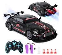 HERMORRYSS RC Drift Car 1:16, 2.4GHz Macchina Telecomandata Drift, con Spray, Luce LED Batteria Ricaricabile e Blocchi Stradali, 4WD Macchina Telecomandata RC Drift Natale Regalo per Bambini