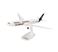 Herpa modello di aereo Lufthansa Airbus A330-300 "Fanhansa - Diversity Wins" - D-AIKQ in scala 1:200 - Snap-Fit, pezzo da collezione, miniatura deco, statuetta con supporto in plastica