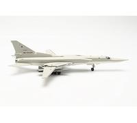 herpa modello di aereo Russian Air Force Tupolev TU-22M3 Backfire - RF-34075/24 red in scala 1:200 - modello di aereo, pezzo da collezione, miniatura deco, statuetta con supporto in metallo