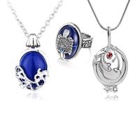 HJYZY The Vampire Diar.s Gioielli Set con adesivi Daywalking Katherine Sapphire Crystal Ciondolo Elena Apertura Vervain Locket Collana Daylight Walking Signet Anello Damon 13 pz