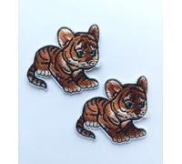 Hobbies and patch toppa termoadesiva ricamata 2 tigri tigrotti tigre cucciolo da stirare o cucire decorazione zaino felpa maglia borsa giacca jeans grembiule bambina bambino